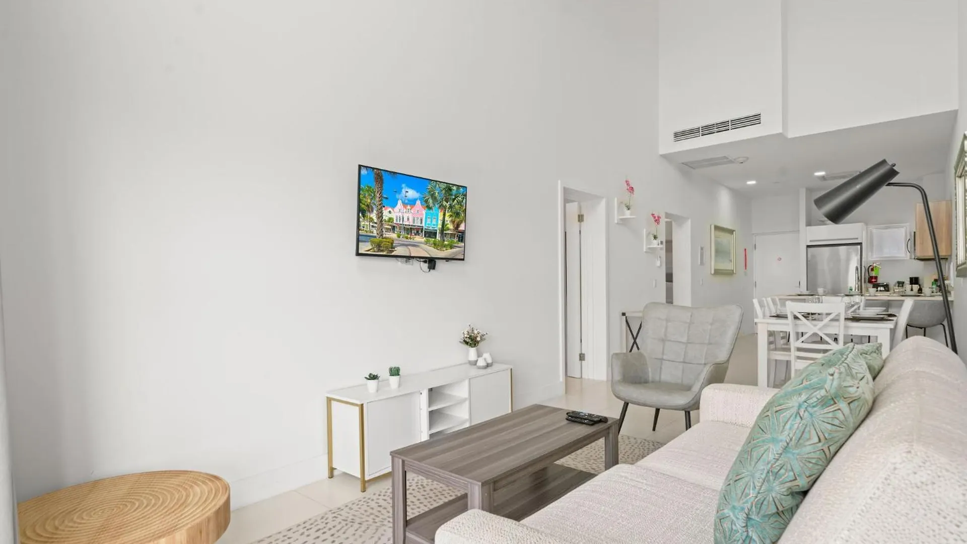 Arubas Life 306 Apartman Noord
